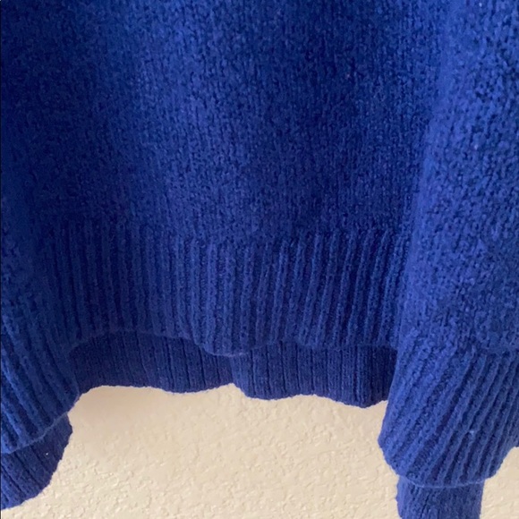 AMERICAN EAGLE OUTFITTERS Women’s Blue Tribal Print Sweater Size L NWOT - Picture 4 of 14